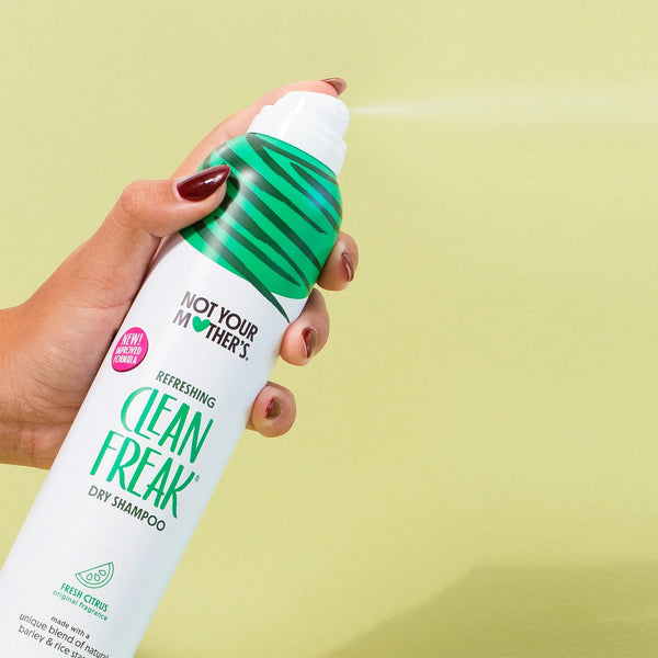 Clean Freak Refreshing Dry Shampoo - 2 packs - 7 oz per pack - plus 3 My Outlet Mall Resealable Storage Pouches