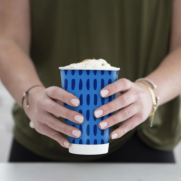 Comfort Premium Disposable Paper Hot Cups with Lids, 16 oz - 2 packs - 20 Count per pack - plus 3 My Outlet Mall Resealable Storage Pouches